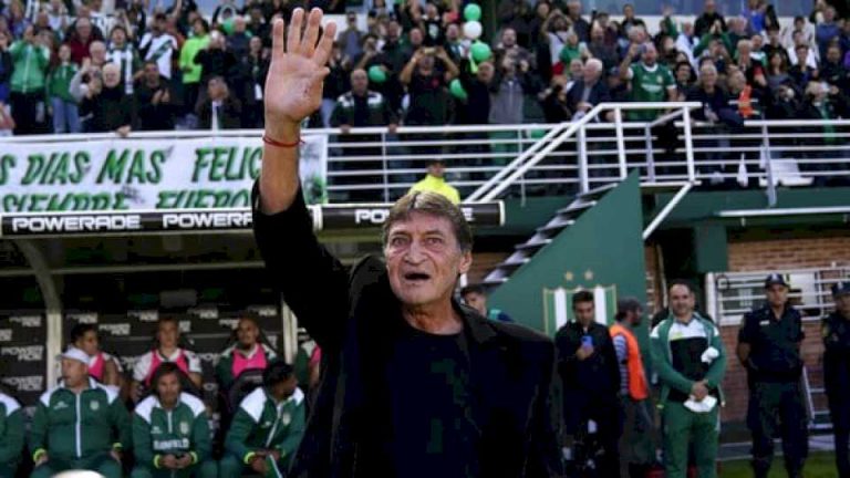 mas-problemas-para-banfield:-julio-falcioni-fue-operado-de-urgencia-por-un-cuadro-de-apendicitis-aguda