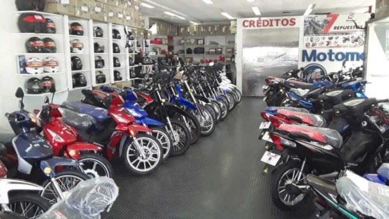 motos:-cayeron-las-ventas-en-junio,-pero-el-semestre-dio-hacia-arriba