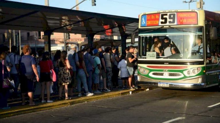 subsidios-a-colectivos:-el-gobierno-destina-$-52.000-millones-mensuales-y-las-empresas-dicen-que-no-alcanza