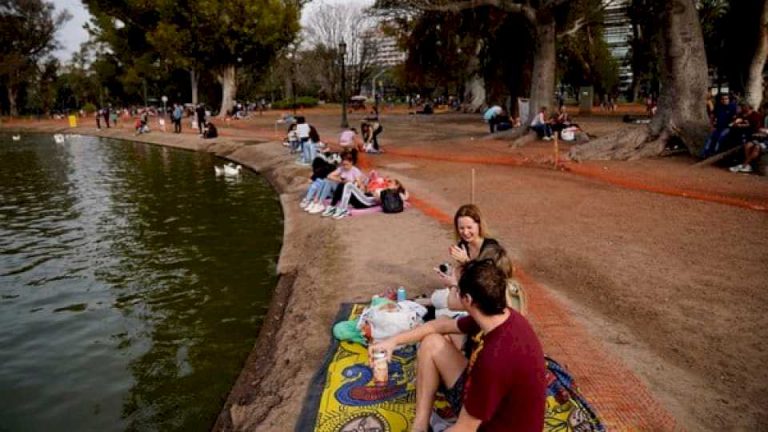 en-pleno-invierno-de-los-«veranitos»,-anticipan-como-va-a-arrancar-la-primavera-en-argentina