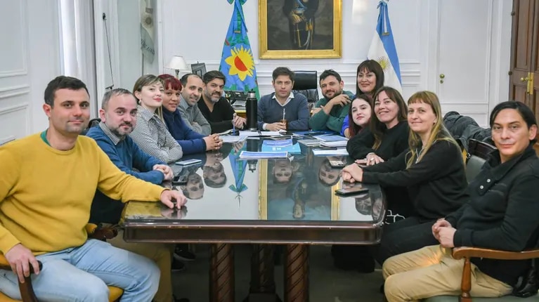 elecciones-2023:-kicillof-se-reunio-con-grabois-para-avanzar-en-la-estrategia-oficialista-en-pba