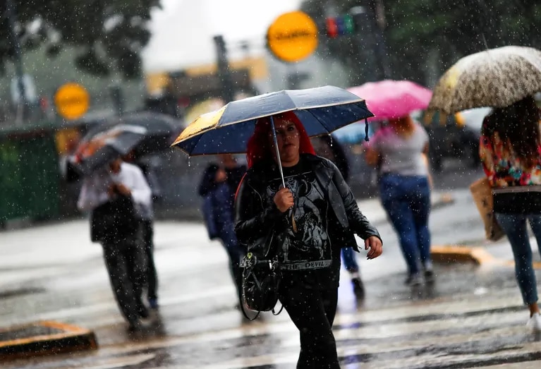 como-estara-el-tiempo-en-el-amba:-el-cielo-estara-mayormente-nublado-y-se-esperan-lluvias-aisladas