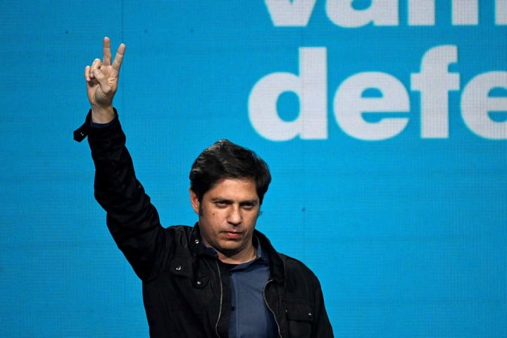 axel-kicillof:-«aunque-les-duela-y-les-moleste-a-muchos,-cristina-kirchner-es-la-que-hoy-conduce-al-peronismo»