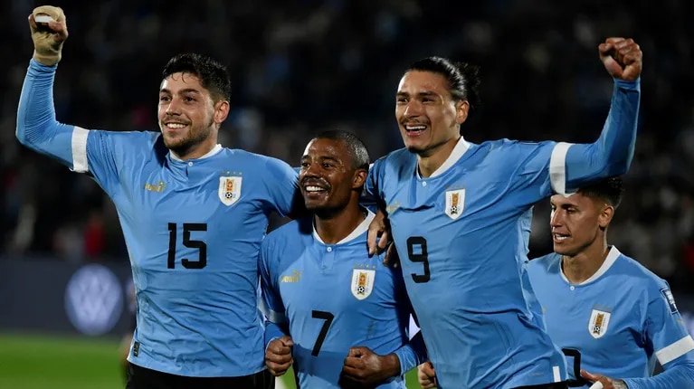 marcelo-bielsa-arranco-su-ciclo-en-uruguay-por-eliminatorias-con-un-gran-triunfo-3-1-ante-chile