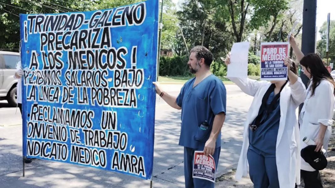 continua-el-paro-de-medicos-en-los-sanatorios-la-trinidad-de-san-isidro-y-martinez