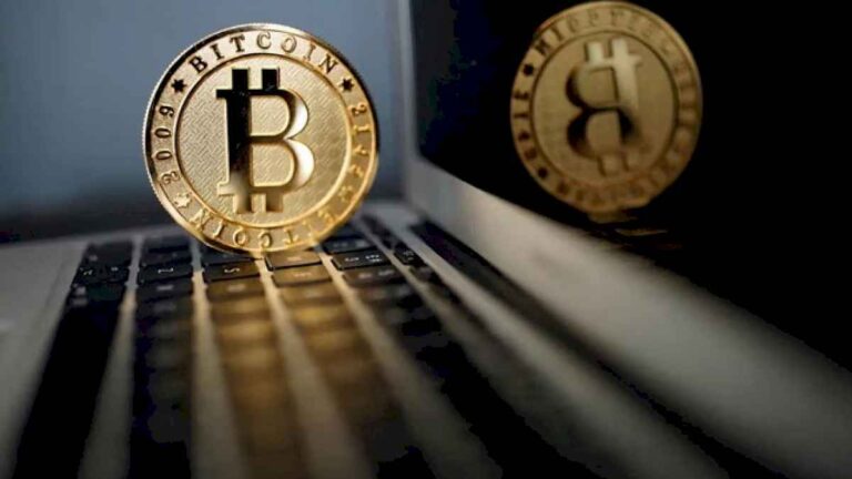 el-bitcoin-escala-levemente-y-se-ubica-por-encima-de-los-u$s70.000:-que-puede-pasar-con-su-precio-en-el-futuro