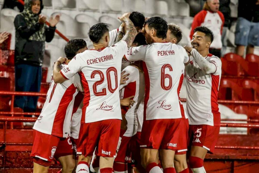 copa-de-la-liga:-huracan-se-despidio-con-goles-ante-atletico-tucuman