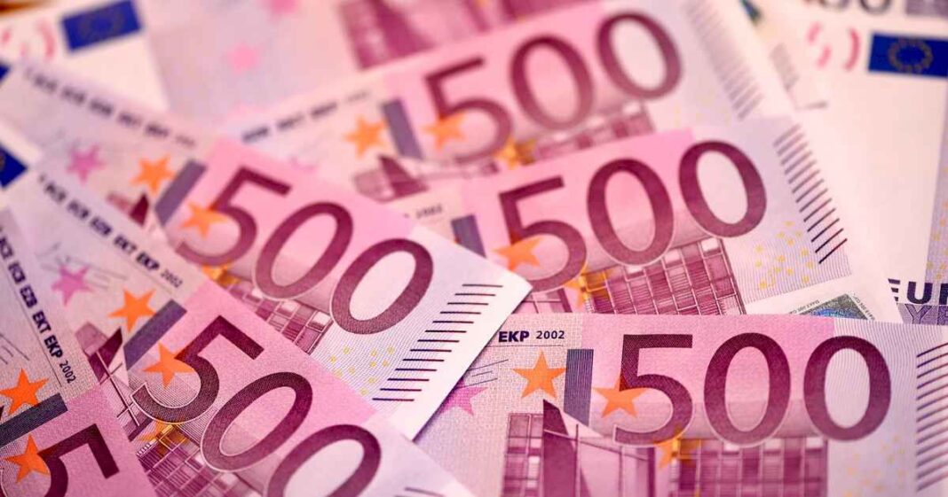 euro-hoy:-a-cuanto-cotiza-este-viernes-19-de-abril