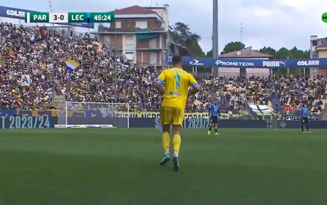 esperen,-falto-yo!:-el-arbitro-de-parma-–-lecco-arranco-el-segundo-tiempo-sin-un…-arquero