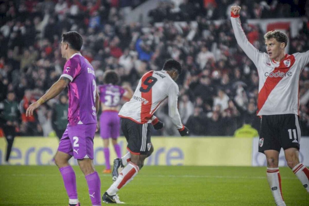 river-derroto-a-libertad-y-se-aseguro-un-lugar-en-los-octavos-de-final-de-la-copa