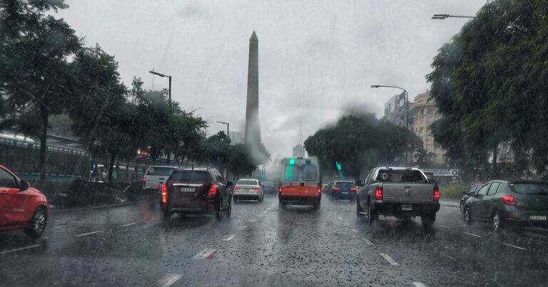 Alerta meteorológica por tormentas: cuando llega el agua a la Ciudad de Buenos Aires y las cuatro provincias que están bajo nivel naranja