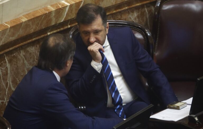 Milei tienta a Kueider con la embajada de Montevideo para que sea candidato contra el peronismo