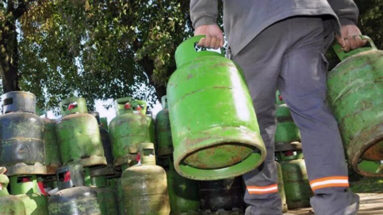 Golpe al bolsillo: el Gobierno aumentó el precio de la garrafa de gas muy encima de la inflación