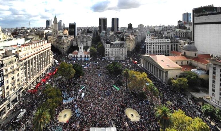 20 de diciembre a Plaza de Mayo: plan de lucha para derrotar a Milei y anular la corrupta Ley Bases
