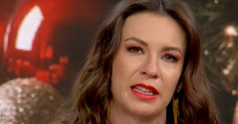 Ingrid Coronado rompe en llanto tras revelar por qué abandonó Sale el Sol