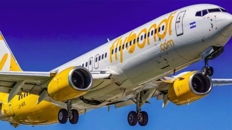 Flybondi arruina las fiestas: las quejas de la gente en aeroparque