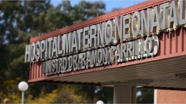Juicio por la muerte de bebés en Córdoba: una madre dijo que su hija «tenía un punto rojo atrás»