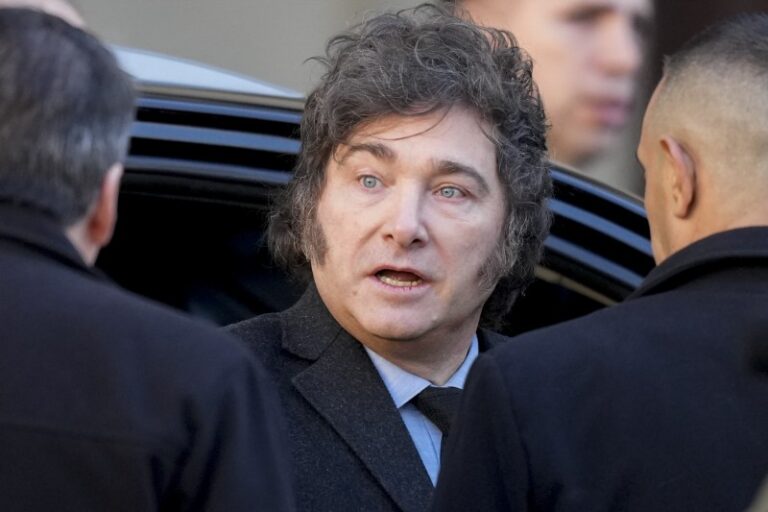 Milei atacó a Jorge Macri por cuestionar su discurso contra las mujeres y los homosexuales
