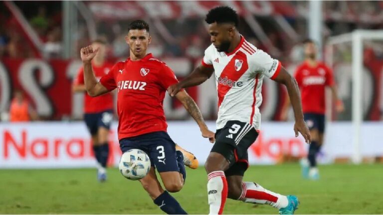 River recibe al líder Independiente este sábado en el Monumental: horario, TV y formaciones