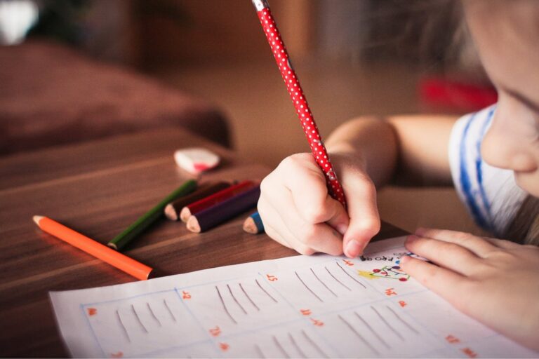 Desde cuándo se tramita la Ayuda Escolar Anual 2025