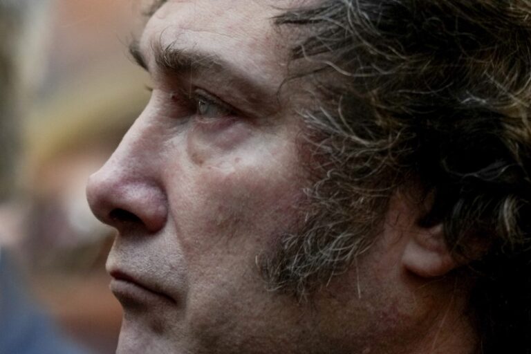 El New York Times revela que Davies ofrecía negocios con Milei por U$S 90 millones en criptos