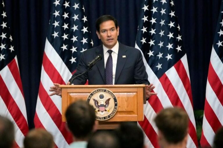 A cuánto asciende la fortuna de Marco Rubio y cuál essusalario como secretario de Estado de EE.UU.