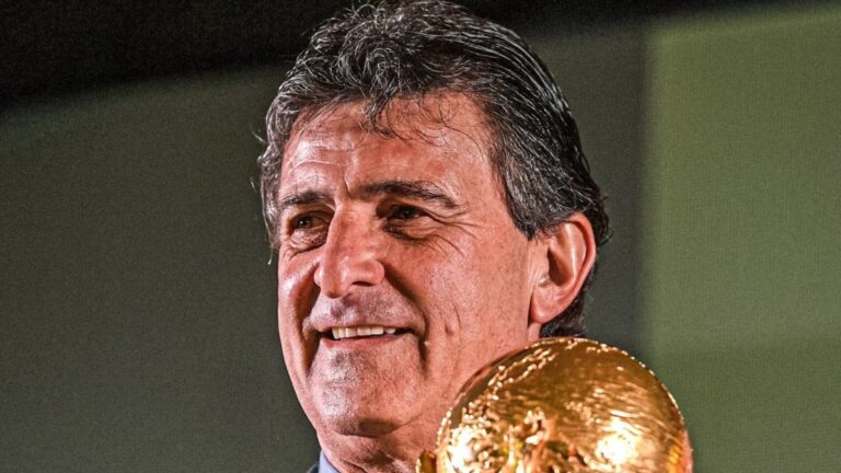 Mario Kempes le bajó el perfil a la Scaloneta: «Para ser los mejores, hay que ganar otro Mundial»