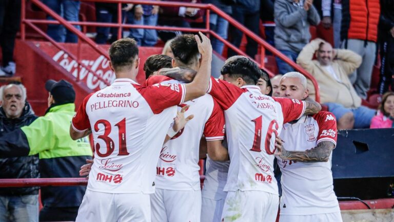 Lluvia de goles y partidazo: Huracán igualó 3-3 con Aldosivi en el Ducó