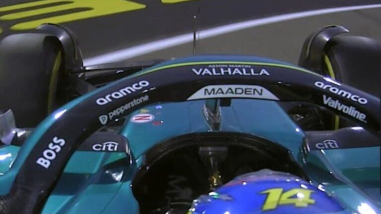 Increíble momento en la F1: a Fernando Alonso se le salió el volante en plena recta