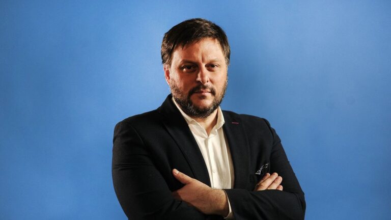 Leandro Santoro: «El PRO y LLA no discuten progreso, se pelean por el botín de la Ciudad»