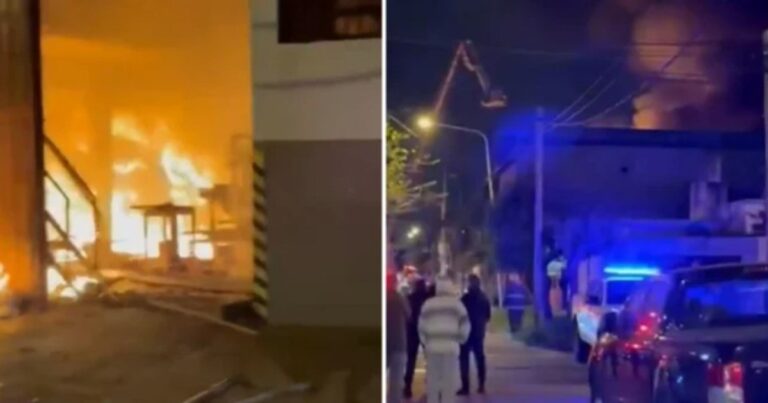Feroz incendio en una pañalera de Lomas del Mirador: evacuaron a los vecinos del lugar
