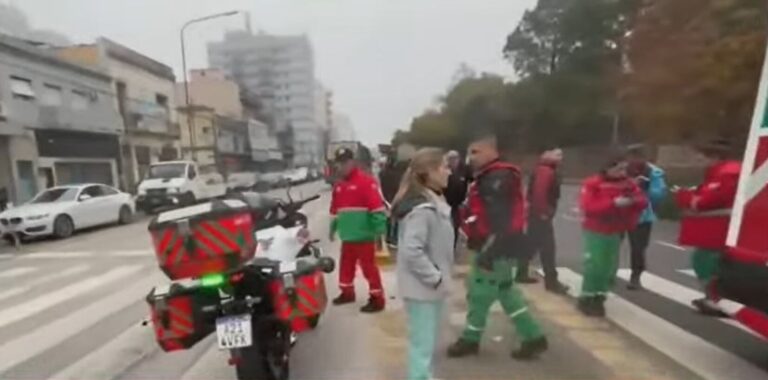 Video: un colectivo atropelló a un joven de 23 años en Agronomía