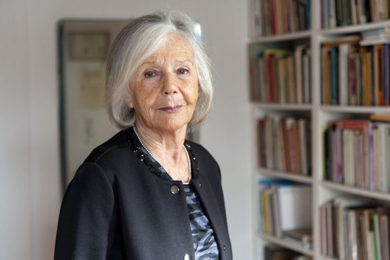 Cuánto cuesta el departamento donde vivía Beatriz Sarlo que reclama el encargado como heredero