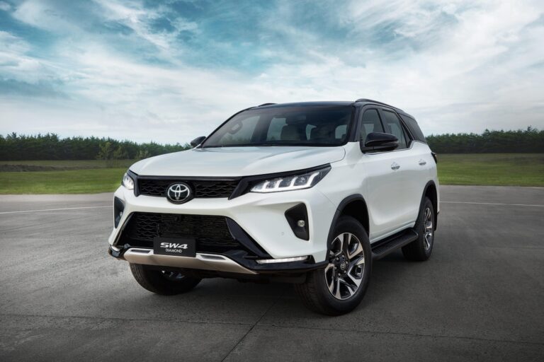 Cuánto cuesta el Toyota SW4 en julio 2025