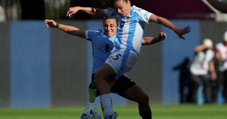 Debut con victoria. Argentina le ganó a Uruguay en la Copa América femenina.