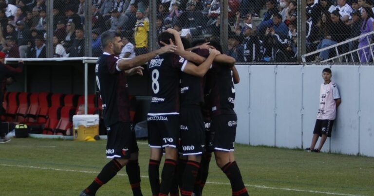 Colón se quedó con un partidazo: ganaba 4-1 y casi se lo empatan