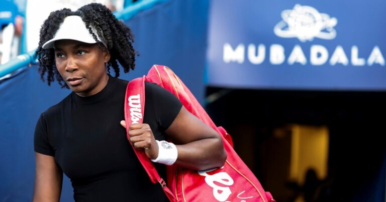 Lleva casi seis años sin ganar dos partidos consecutivos pero, ya eliminada, se fue ovacionada del estadio