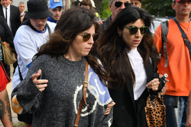 Las hijas de Maradonacontra el documental de la jueza Makintach: reclaman por el uso de su imagen