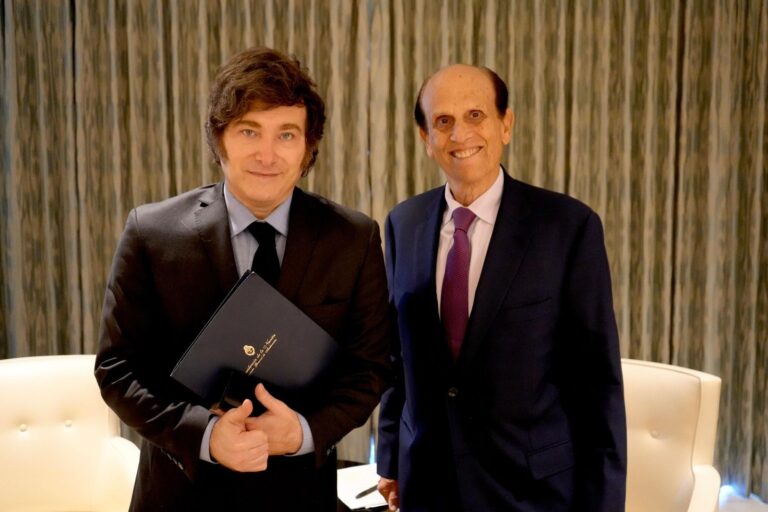 Javier Milei se reunió con un grupo de empresarios e inversionistas y cierra sus actividades en Los Ángeles