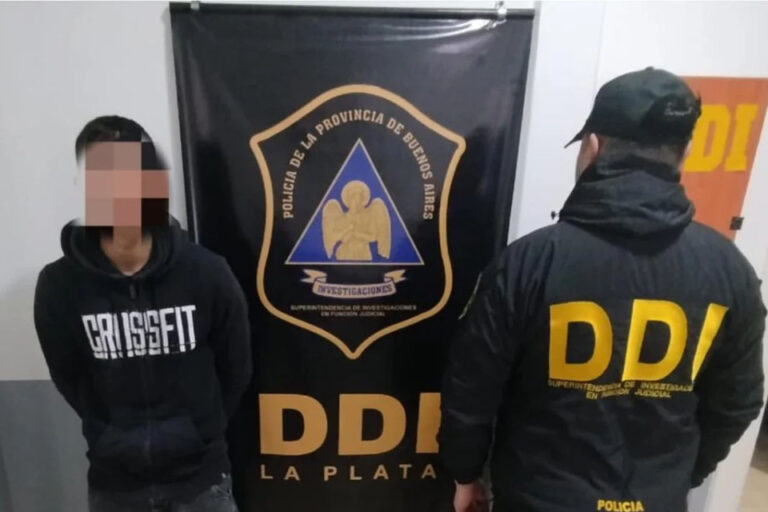 Acuchilló a un hombre el sábado y lo detuvieron el domingo cuando fue a votar