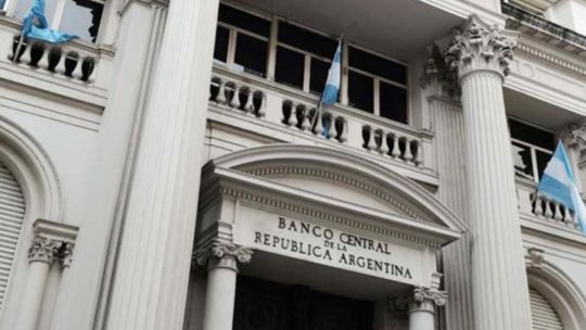 Pablo Ferrari: El dólar está a un paso del techo de la banda cambiaria