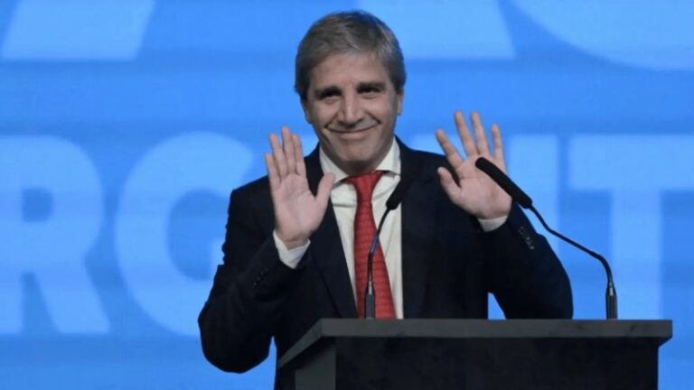 El gobierno de Milei logró colocar un bono en dólares por USD 1.000 millones