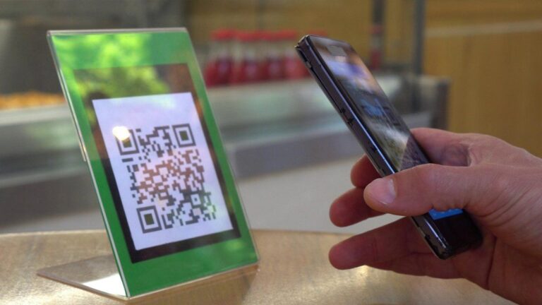 Cuál es la única billetera virtual que sobrevivió a la caída global de Amazon Web