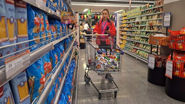 Este grupo de personas puede acceder a 30% de descuento en supermercados de primera línea