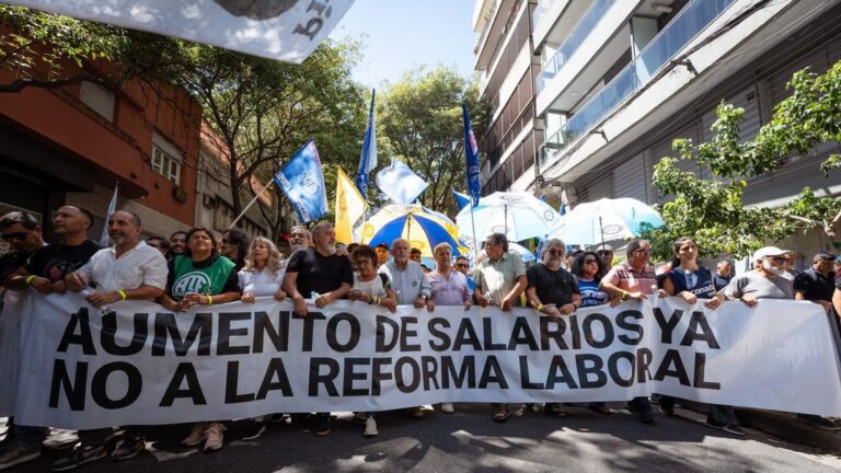 Estatales y otros gremios convocaron a un nuevo paro y movilización para cuando se trate la reforma laboral en Diputados