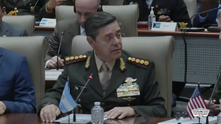 Presti fue al Pentágono a negociar el control de EEUU del Atlántico Sur