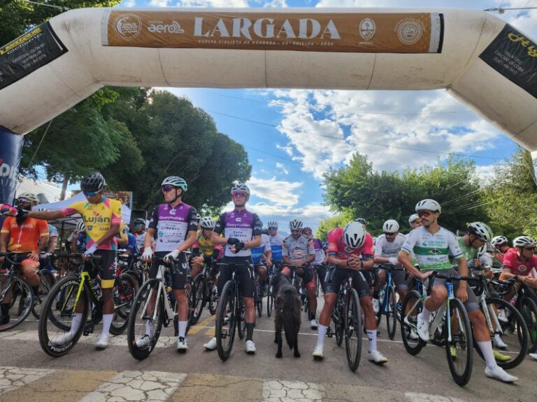 Novena Etapa: con 25 minutos de demora largó una de las etapas más esperadas