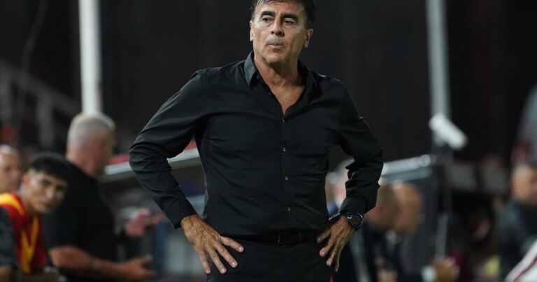 Quinteros reclamó dos penales e hizo autocrítica: «Hemos perdido solidez»