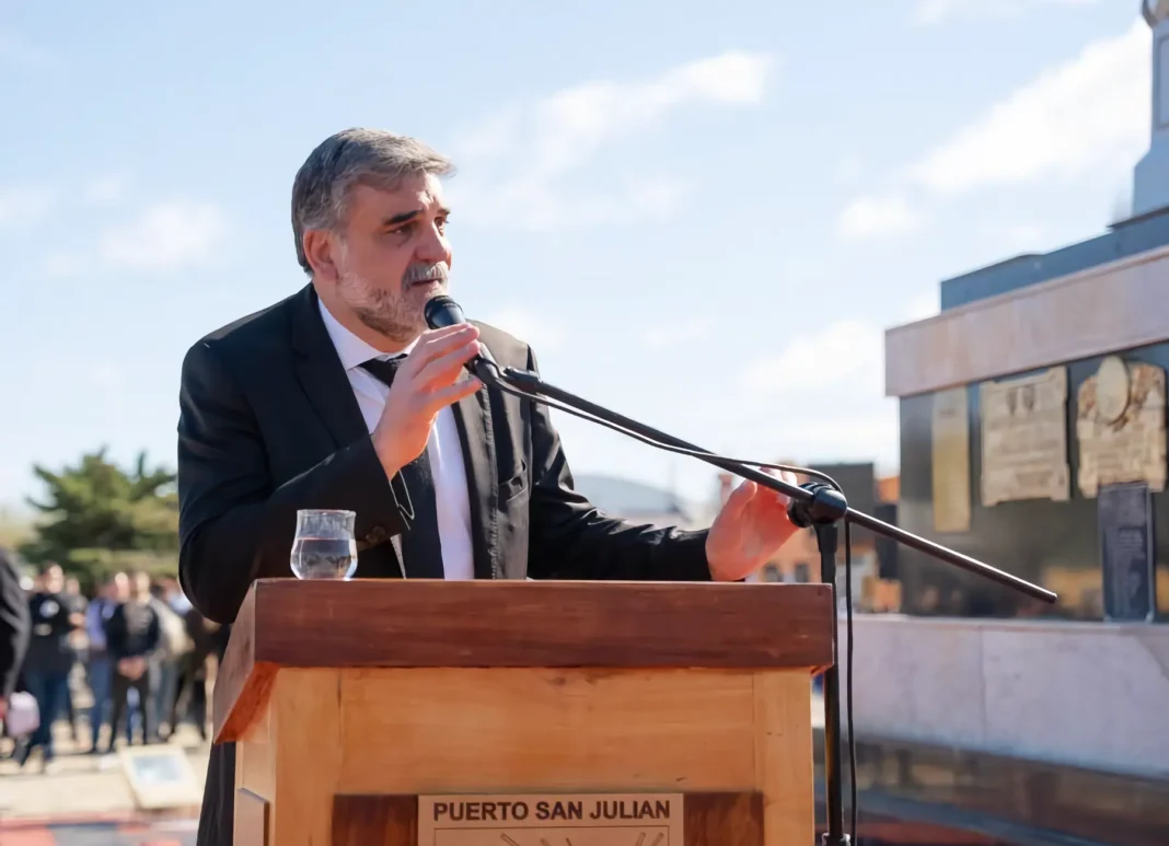 Intendente Daniel Gardonio durante una declaración pública