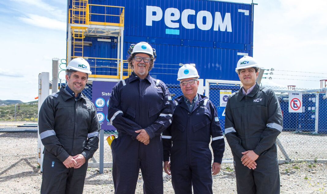 Instalaciones de PECOM en el área El Trébol–Escalante